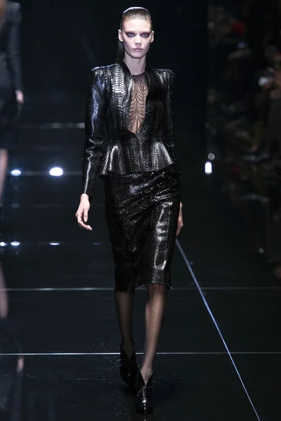 Look 38